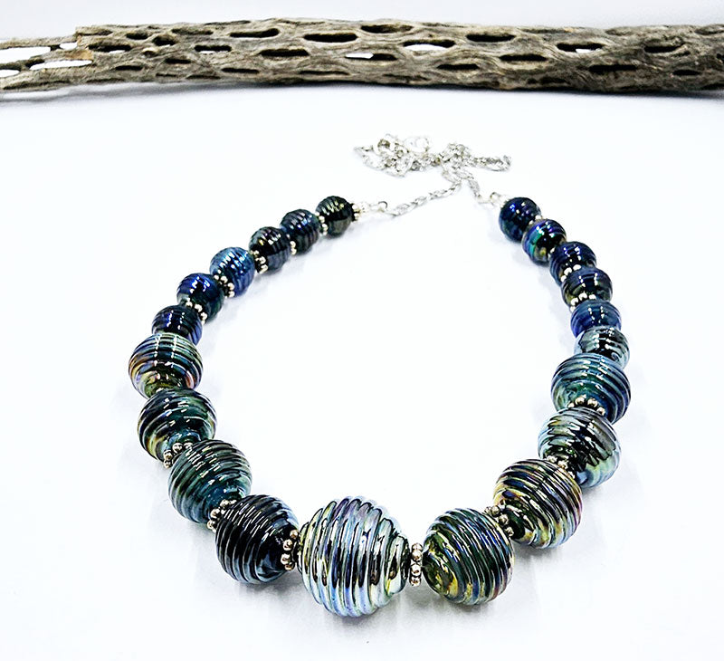 Metallic Ribbed Beads Necklace (handmade lampwork Beads)